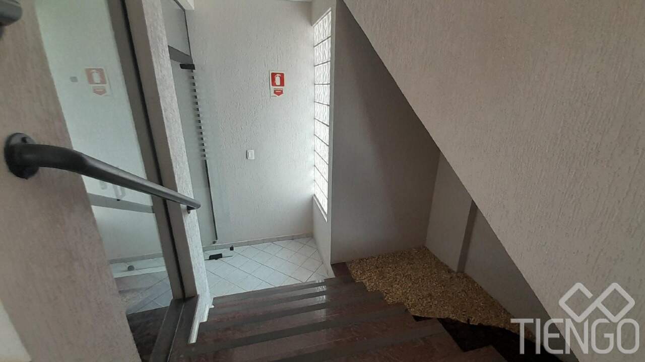 Sala para aluguel no Centro: 