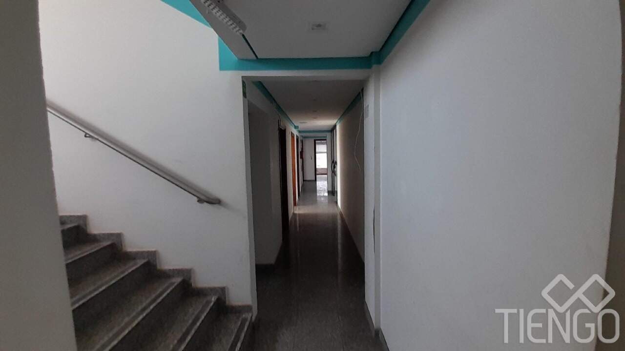 Prédio para aluguel no Centro: 