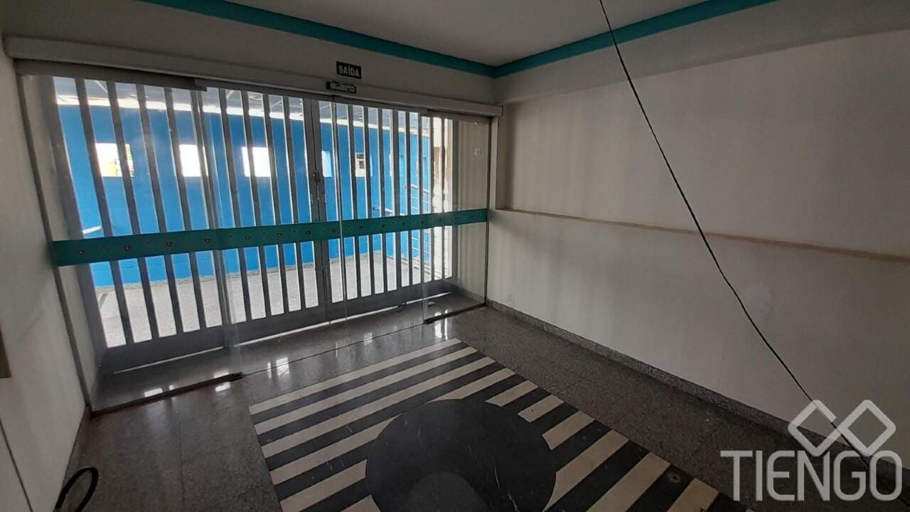 Prédio para aluguel no Centro: 