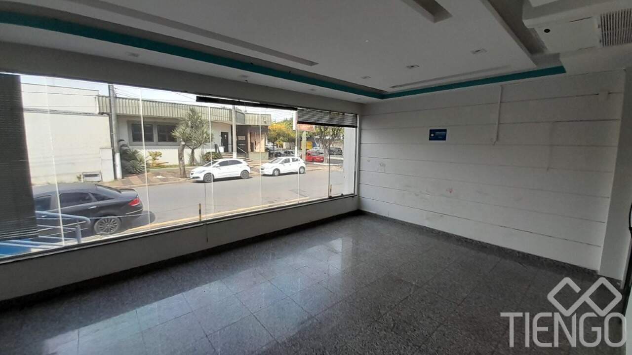 Prédio para aluguel no Centro: 