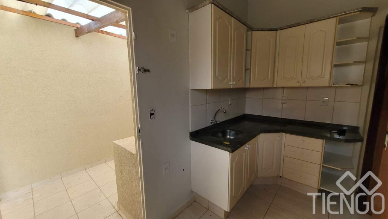 Casa para aluguel no Vila Claudia: 