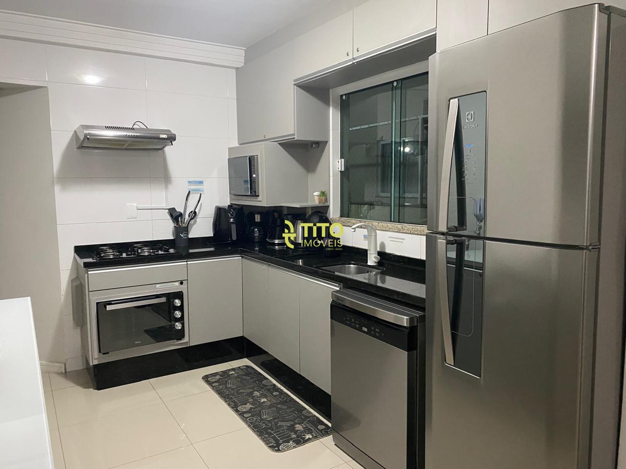 Apartamento para aluguel no meia praia : 