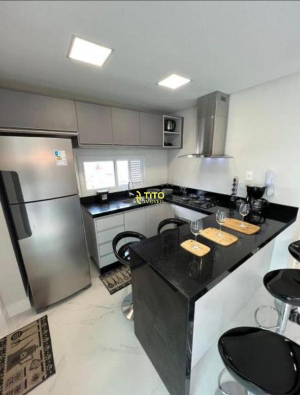 Apartamento à venda no meia praia : 