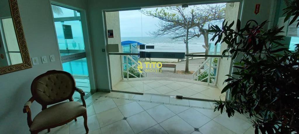 Apartamento para aluguel no meia praia : 