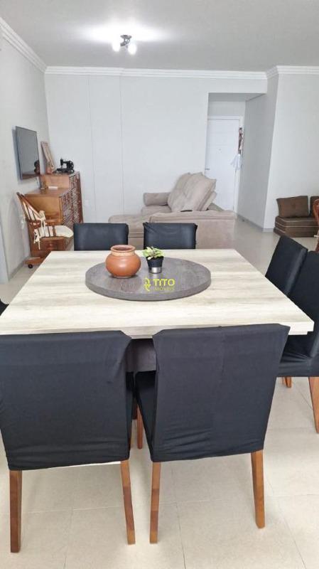 Apartamento para aluguel no meia praia : 