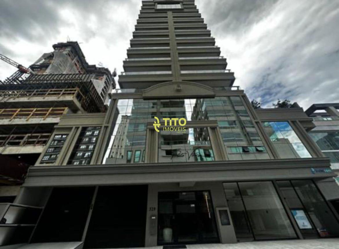 Apartamento à venda no meia praia : 