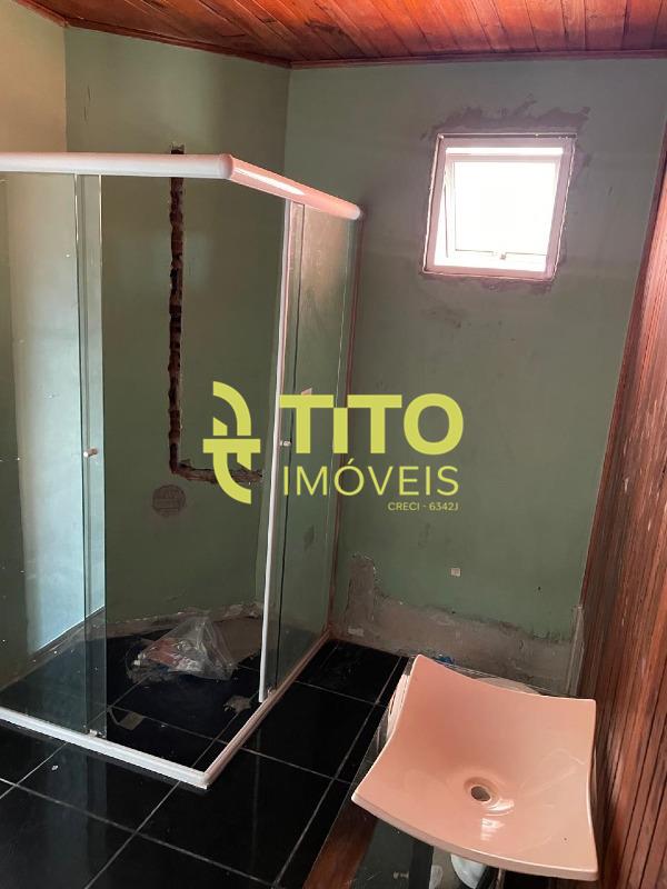 Casa à venda no Centro: Banheiro 