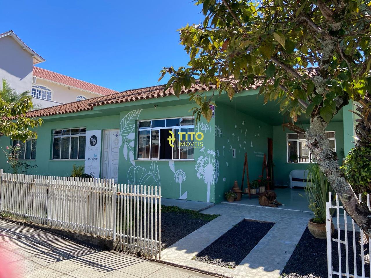 Casa à venda no Centro: 