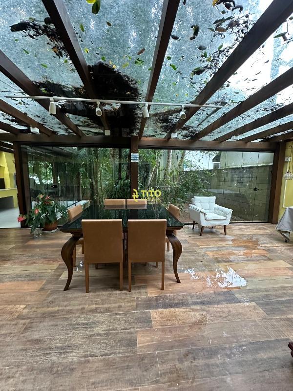 Casa à venda no Praia das Taquaras: 