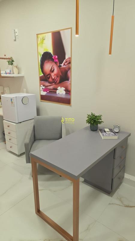 Loja à venda no meia praia : 