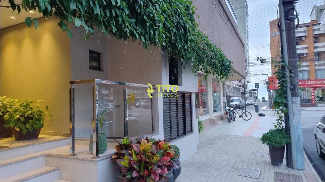 Apartamento para aluguel no meia praia : 