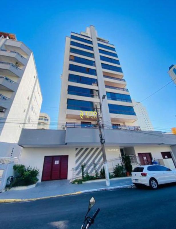 Apartamento à venda no meia praia : 