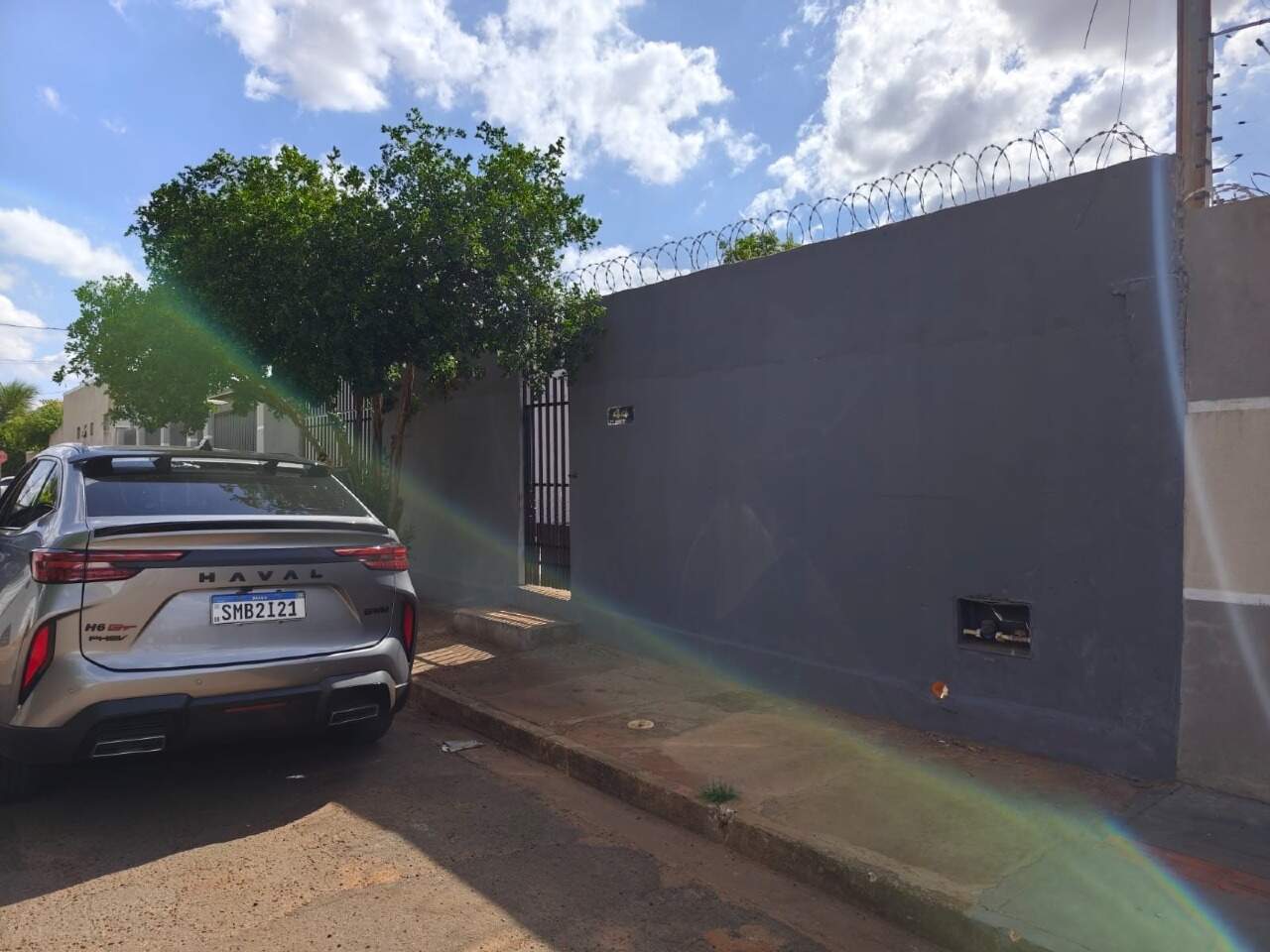 Casa para aluguel no Jardim Batistão: frente