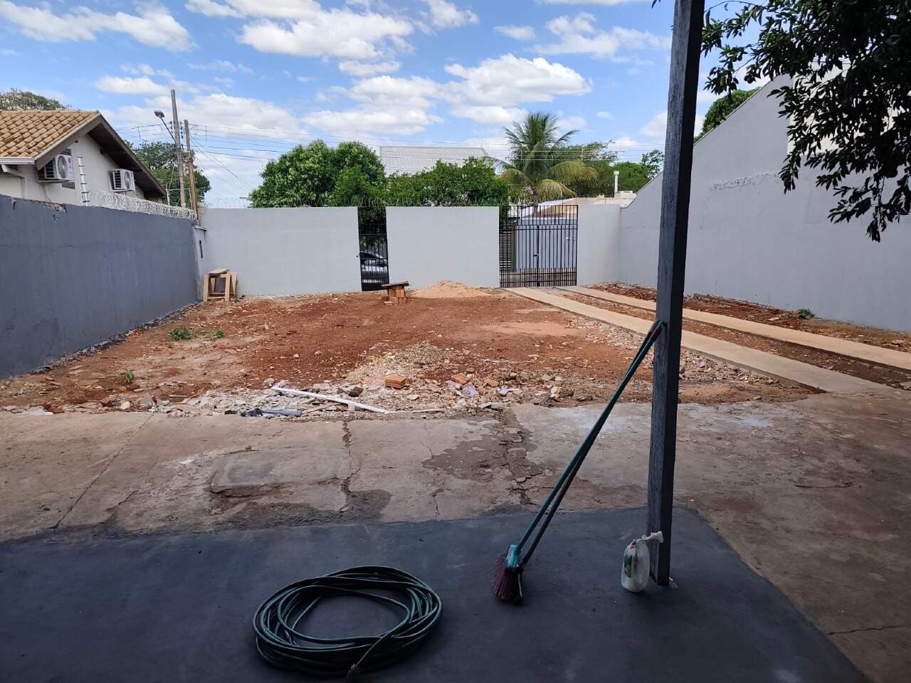 Casa para aluguel no Jardim Batistão: 