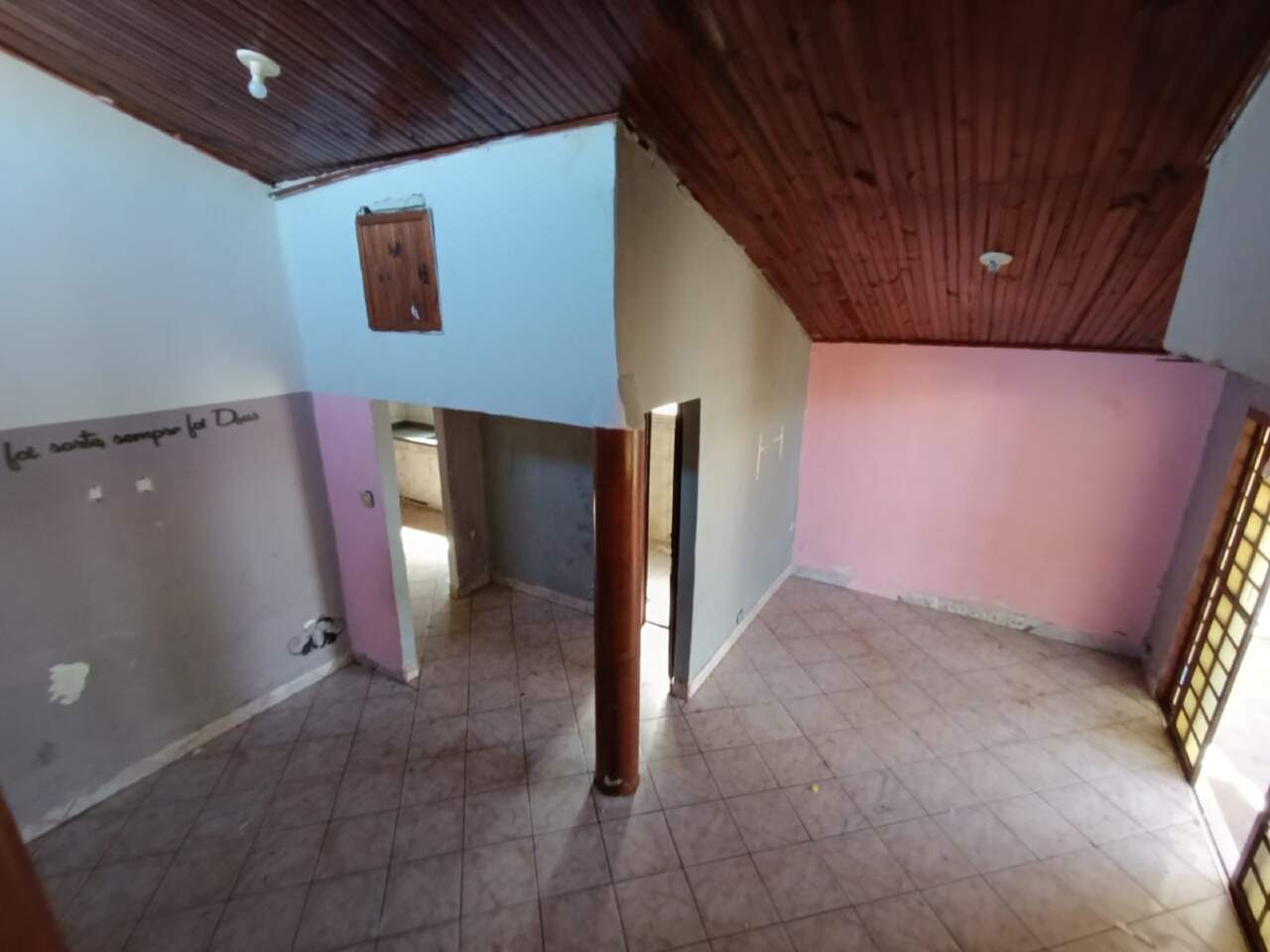Casa à venda no Vila Moreninha III: SALA