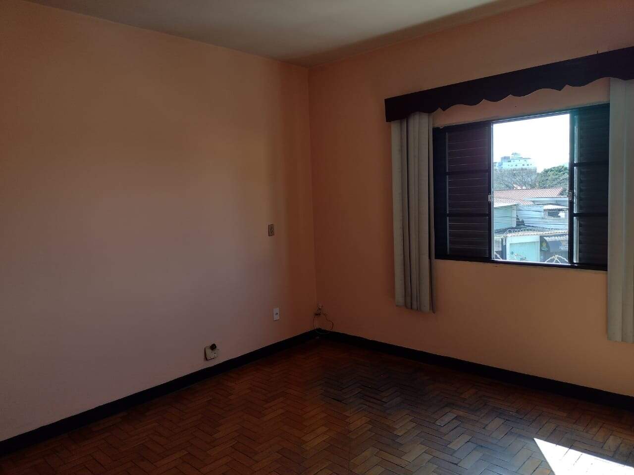 Loja-Salão para alugar com 3 quartos, 150m² - Foto 7