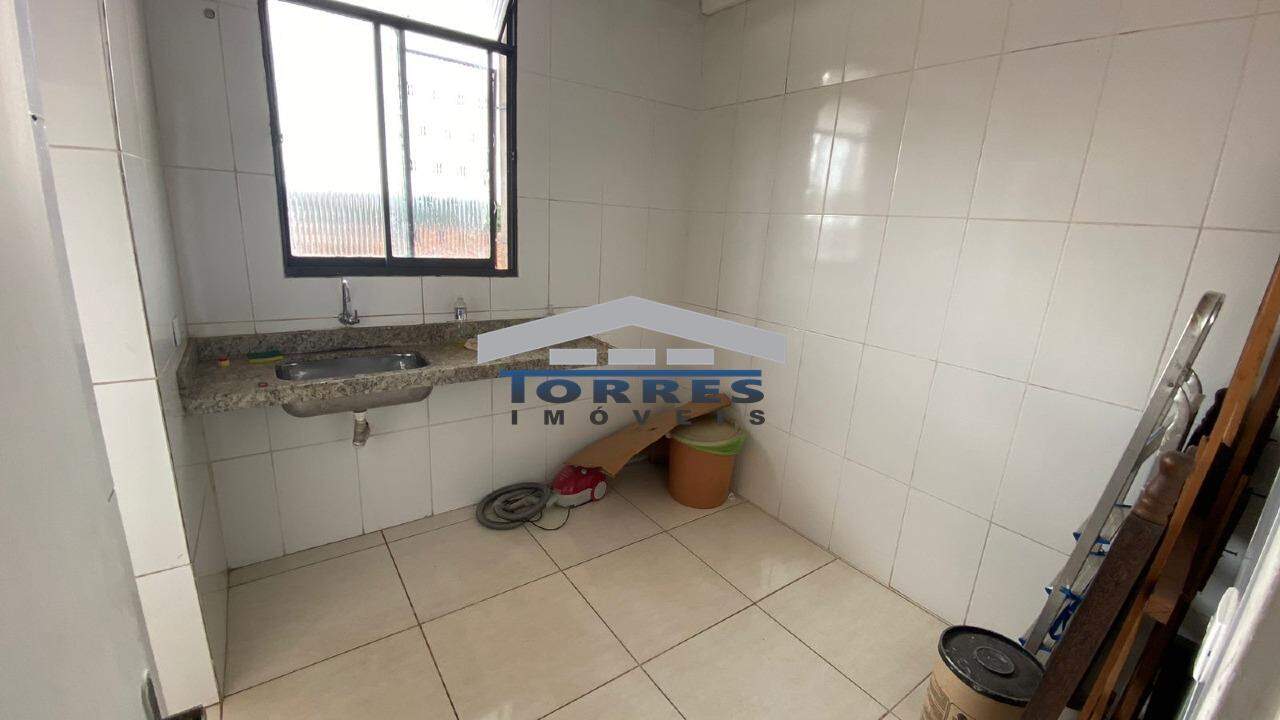 Apartamento para alugar com 3 quartos, 60m² - Foto 4