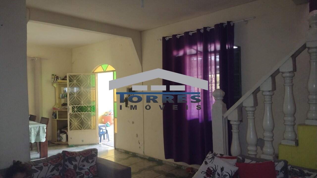 Casa à venda com 3 quartos, 250m² - Foto 8