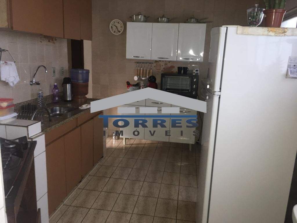 Apartamento à venda com 3 quartos, 130m² - Foto 9