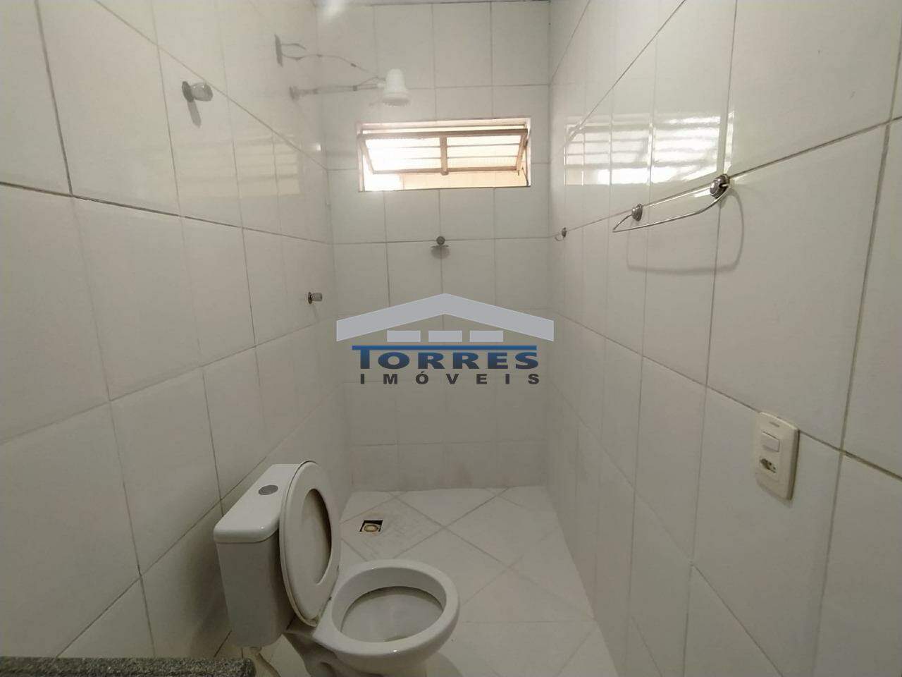 Casa para alugar com 2 quartos, 150m² - Foto 18