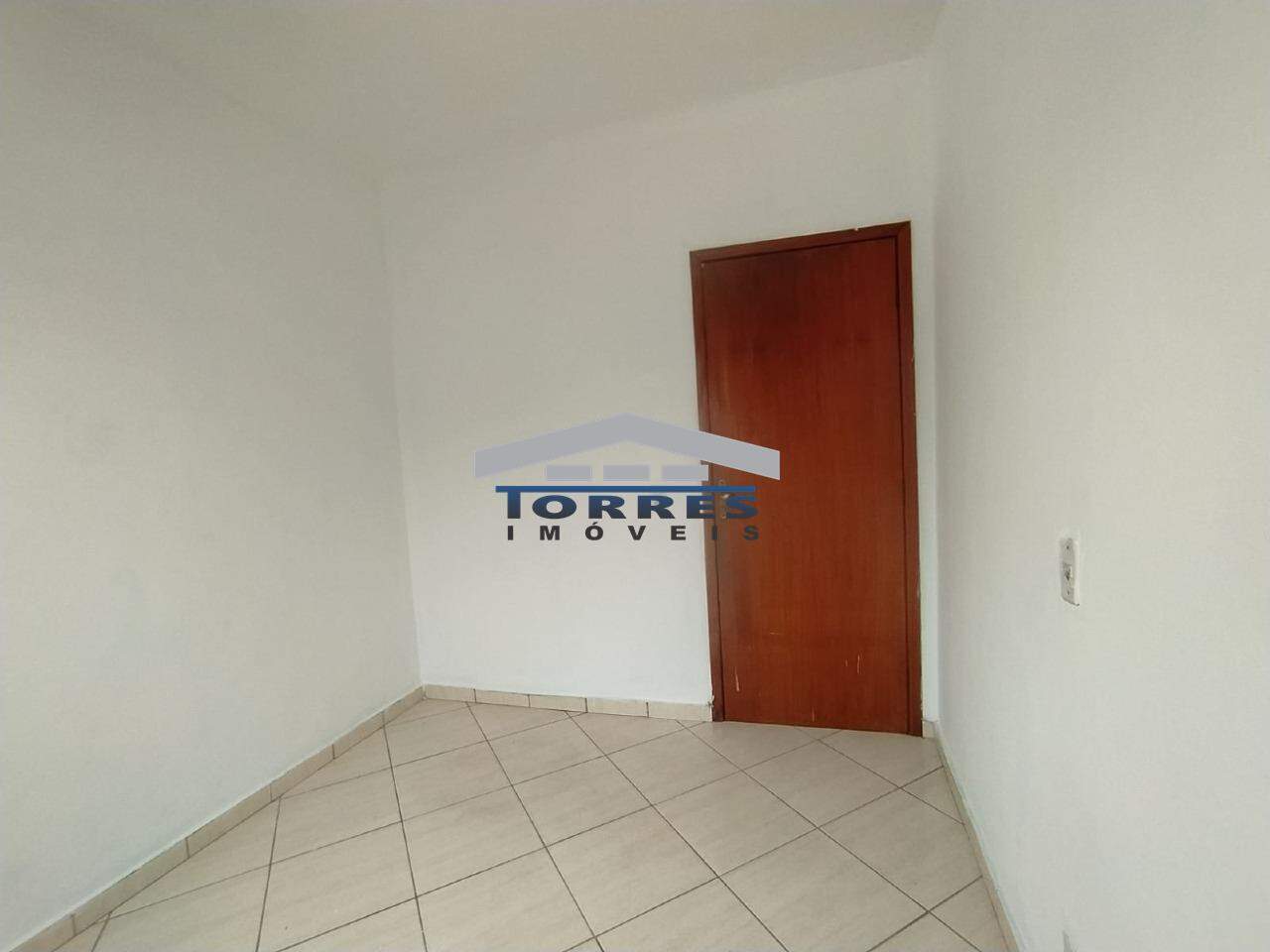 Casa para alugar com 2 quartos, 150m² - Foto 13