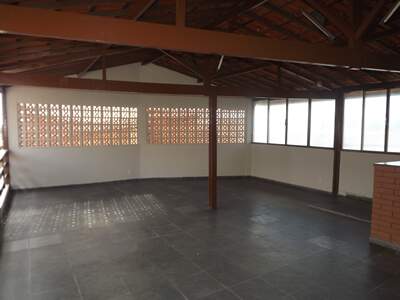 Casa à venda com 2 quartos, 80m² - Foto 17