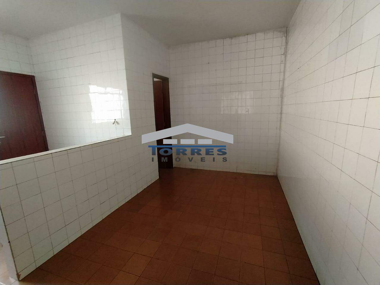 Casa à venda com 2 quartos, 140m² - Foto 9