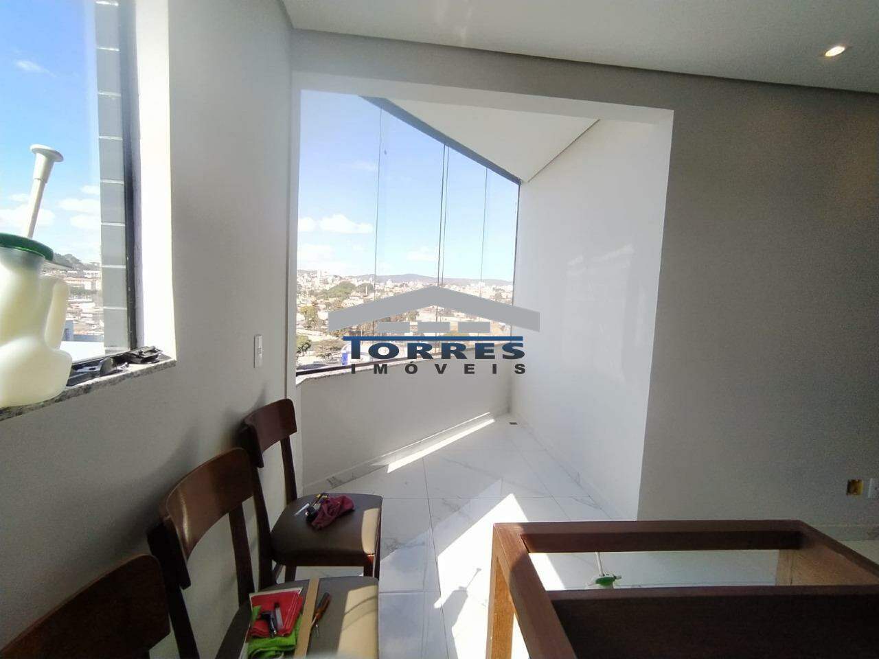 Apartamento à venda com 3 quartos, 86m² - Foto 4