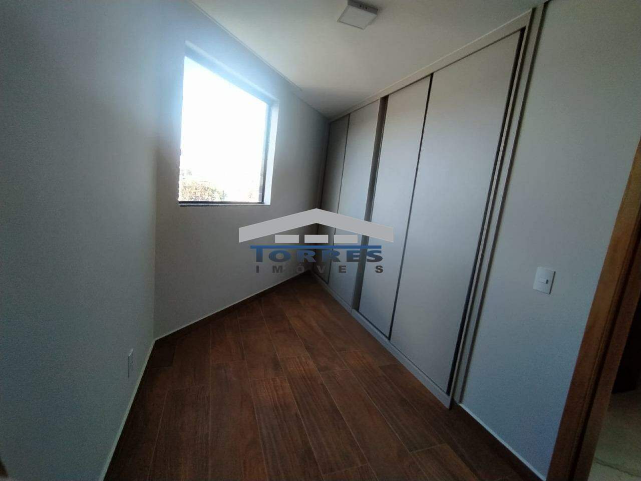 Apartamento à venda com 3 quartos, 86m² - Foto 15