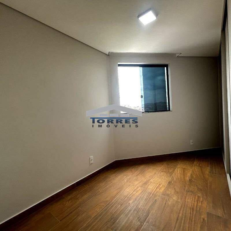 Apartamento à venda com 3 quartos, 86m² - Foto 12