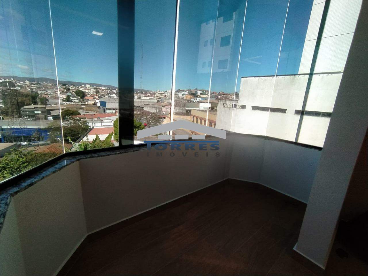 Apartamento à venda com 3 quartos, 86m² - Foto 11