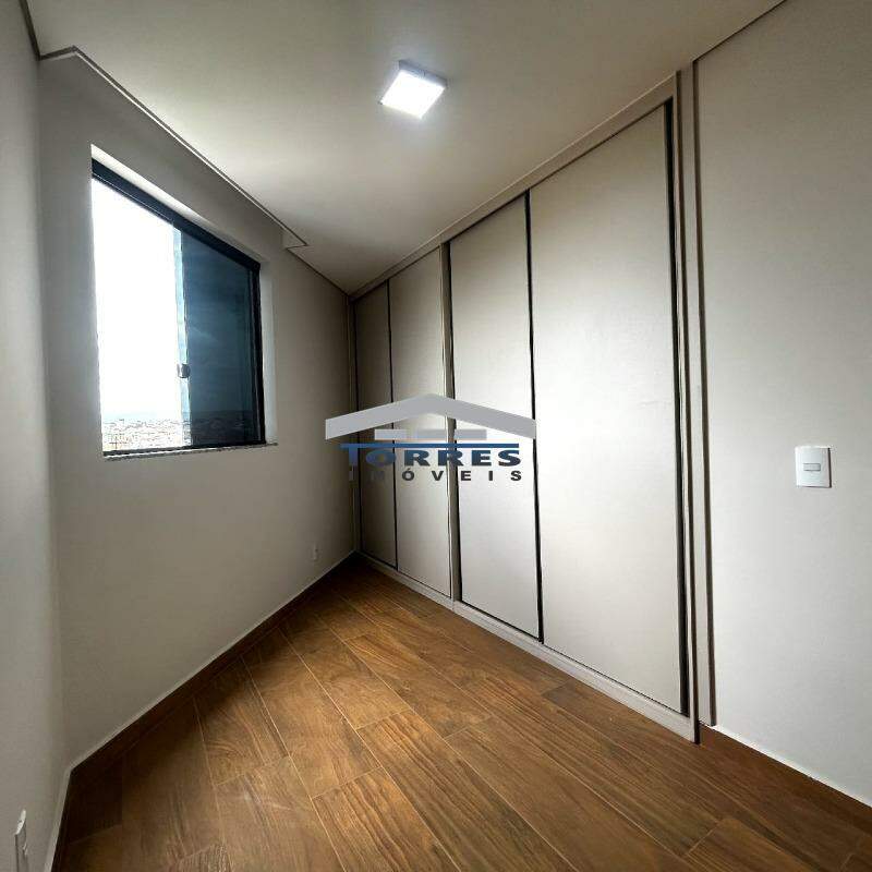 Apartamento à venda com 3 quartos, 86m² - Foto 13