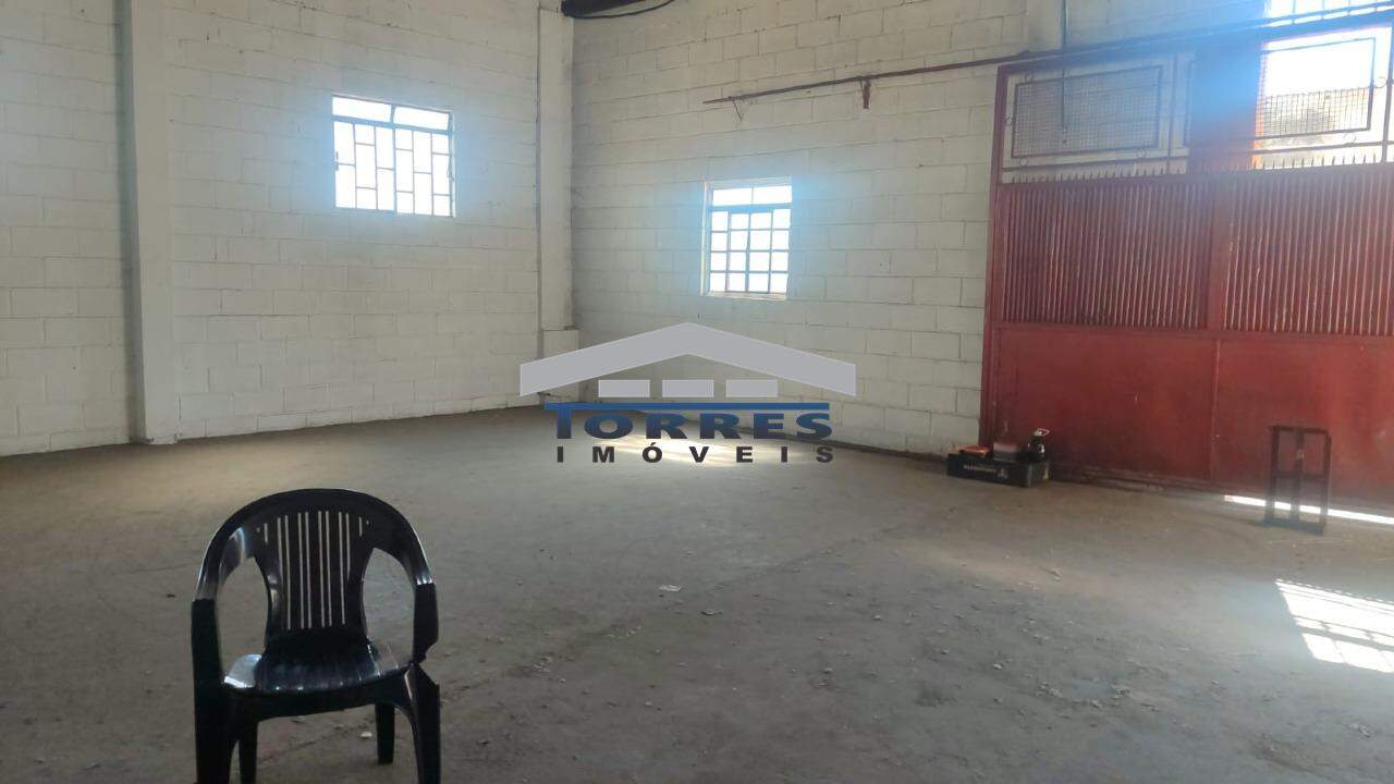 Loja-Salão para alugar com 4 quartos, 200m² - Foto 14