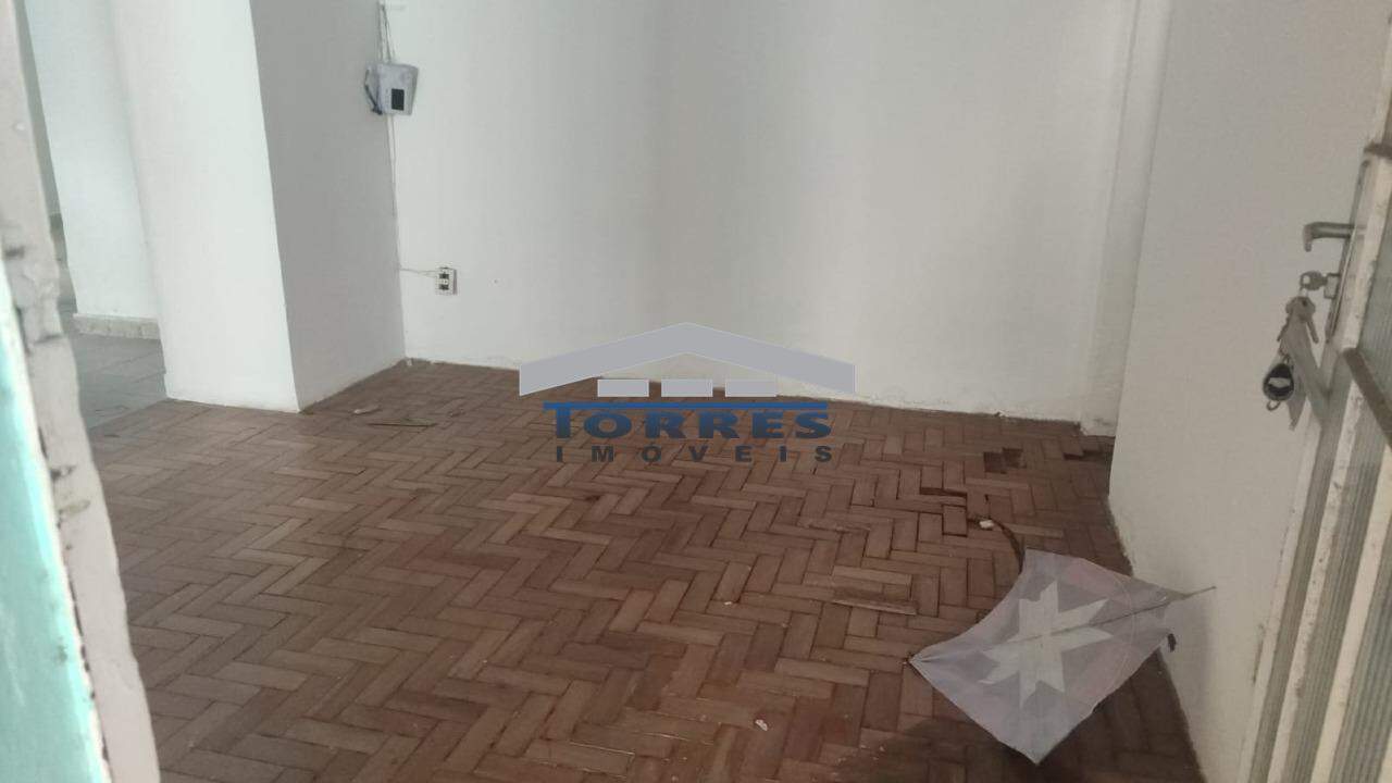 Loja-Salão para alugar com 4 quartos, 200m² - Foto 4