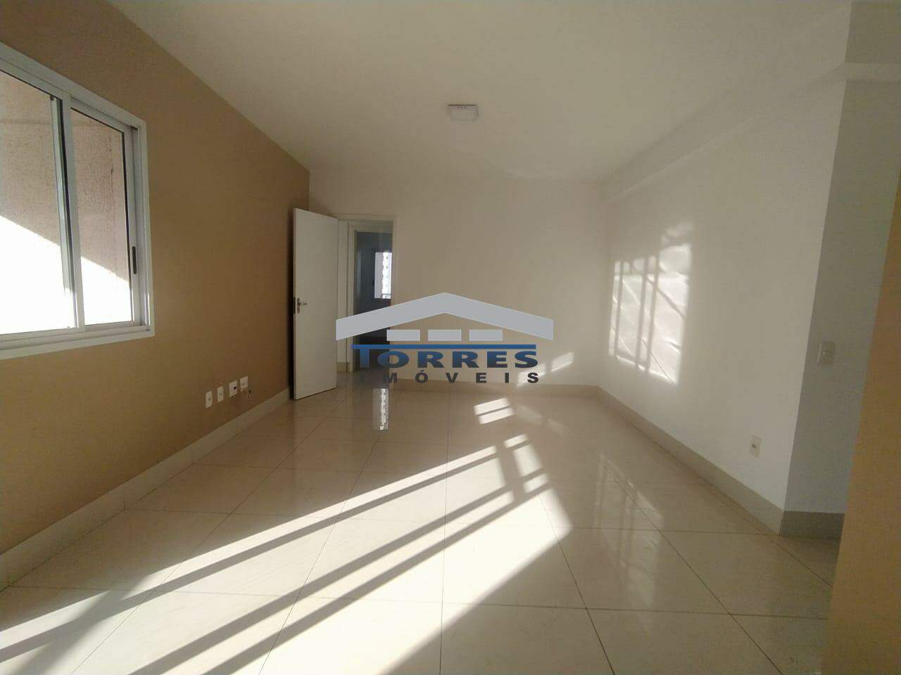 Apartamento para alugar com 4 quartos, 110m² - Foto 4