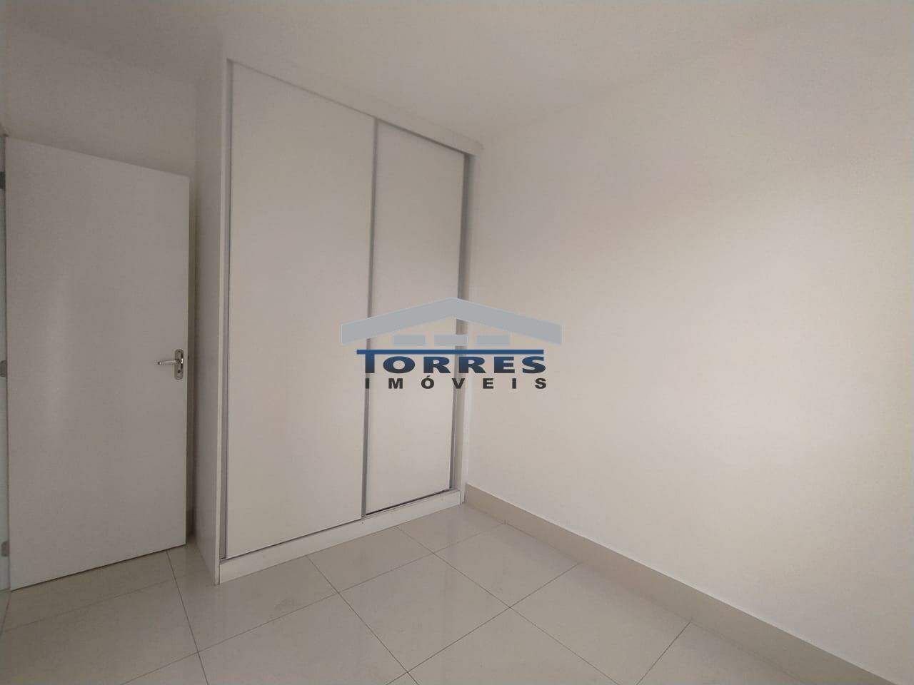 Apartamento para alugar com 4 quartos, 110m² - Foto 14