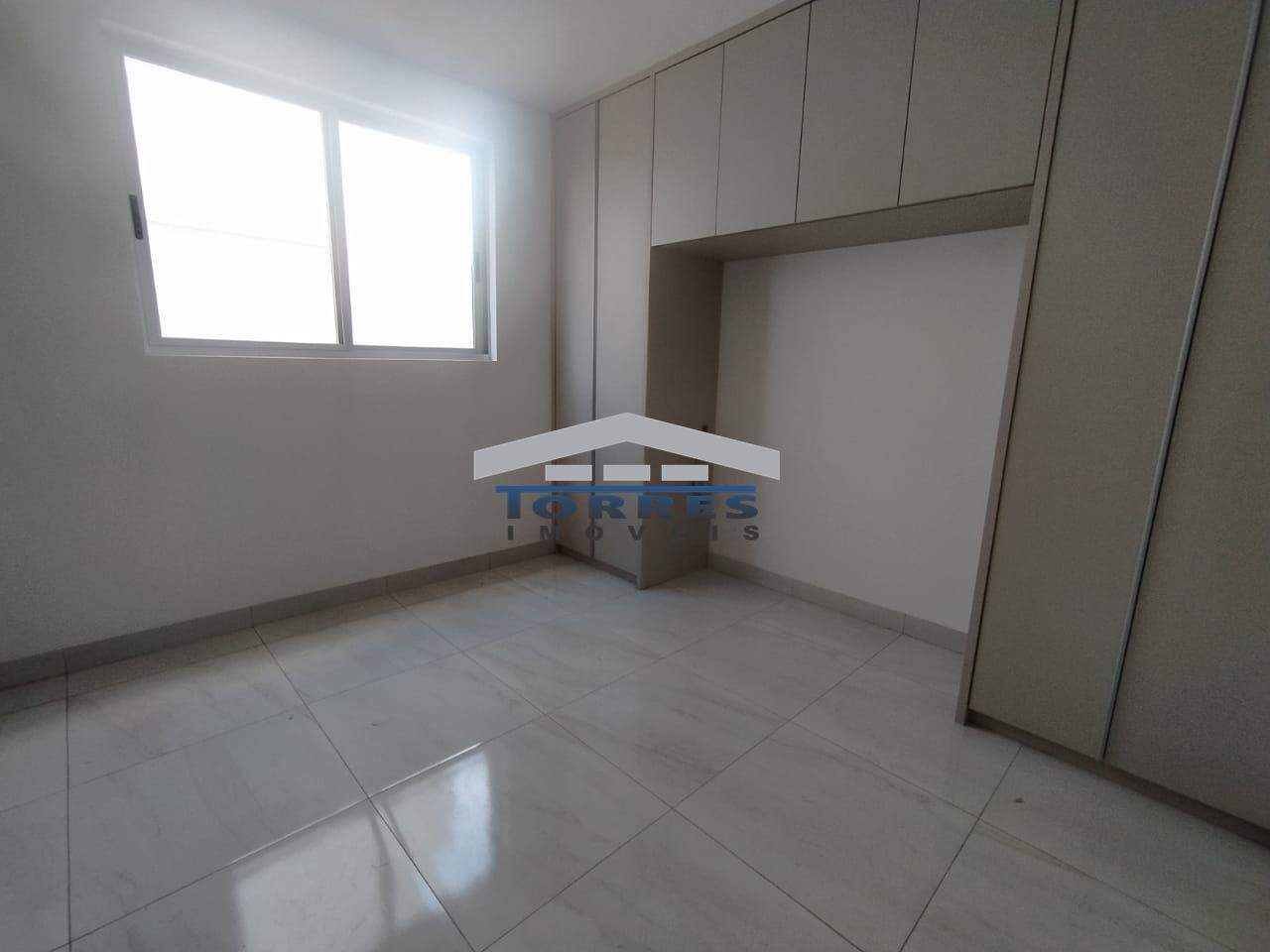 Apartamento para alugar com 2 quartos, 110m² - Foto 10