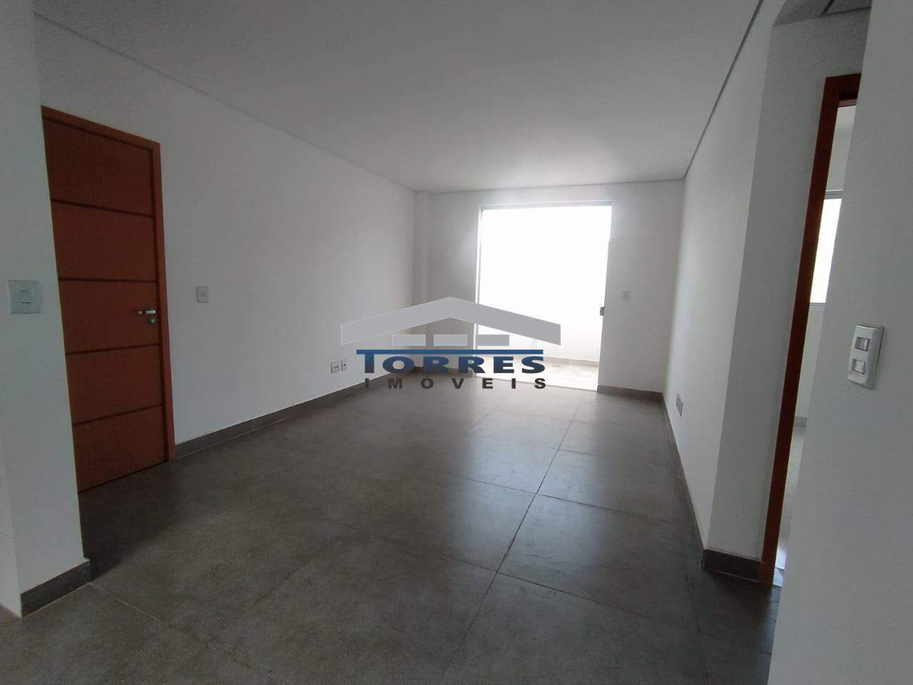 Apartamento para alugar com 2 quartos, 110m² - Foto 2