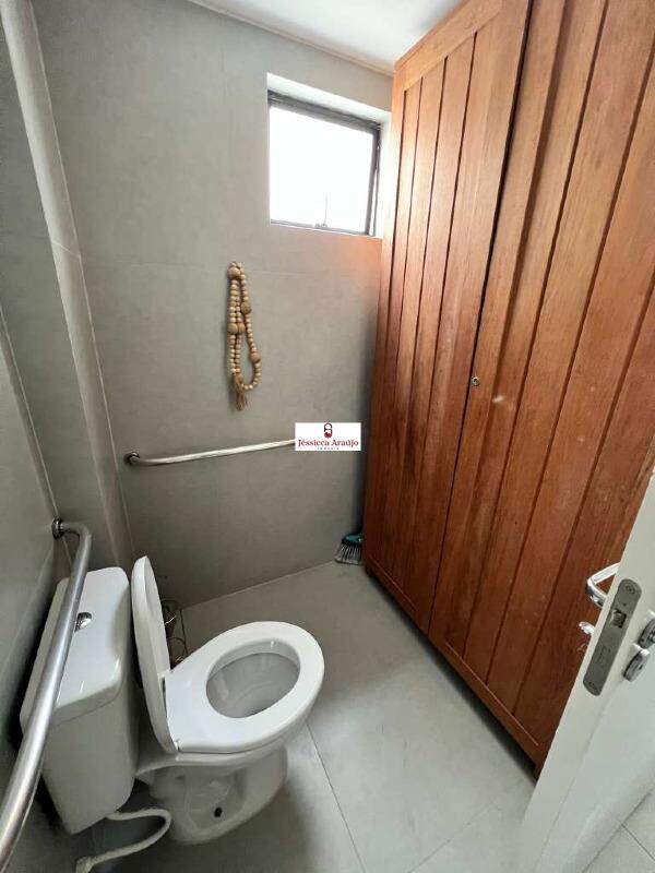 Flat à venda no Jardim Oceania: 