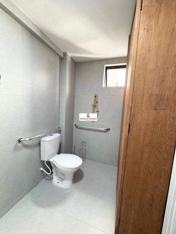 Flat à venda no Jardim Oceania: 