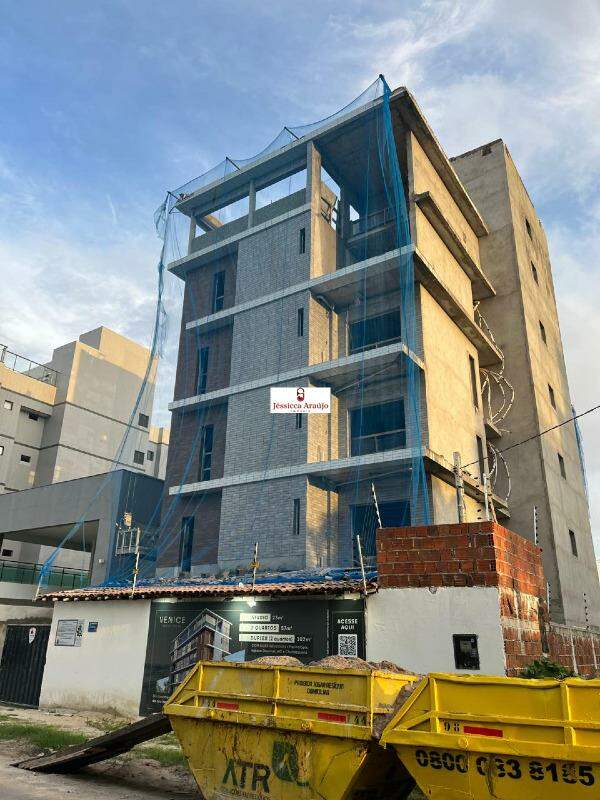 Flat à venda no Intermares: 