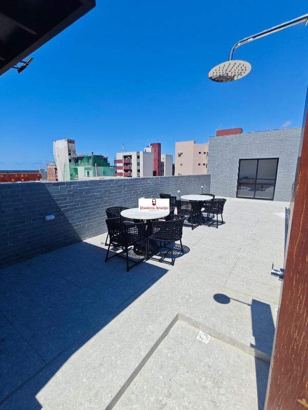 Flat à venda no Intermares: 