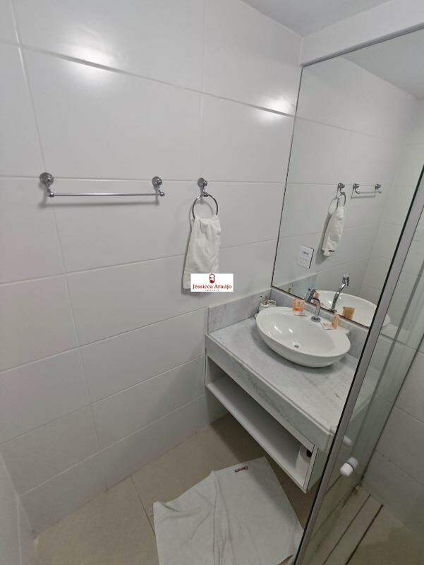 Apartamento à venda no Intermares: 
