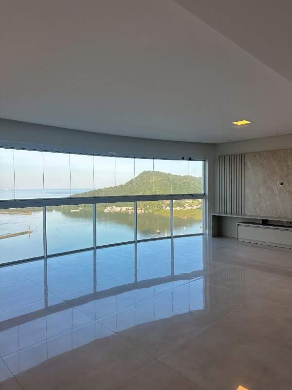 Apartamento com 161m², 3 dormitórios, 3 suítes, 3 vagas, Exclusive Residence em Itajaí