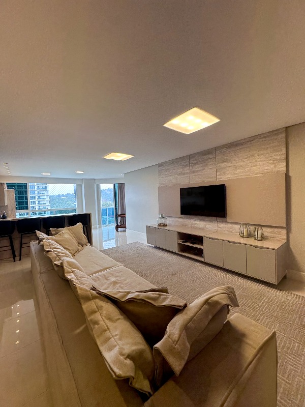 Apartamento com 208m², 4 dormitórios, 4 suítes, 4 vagas no bairro Praia Brava de Itajaí em Itajaí