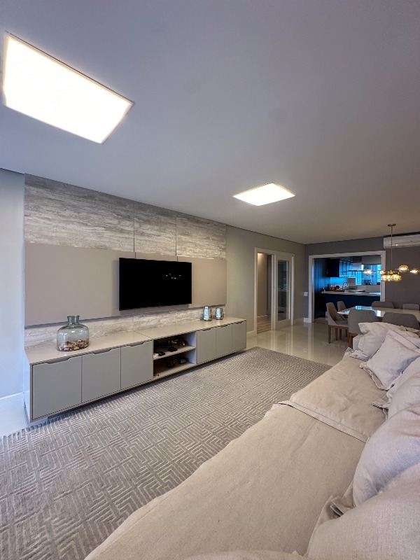 Apartamento com 208m², 4 dormitórios, 4 suítes, 4 vagas no bairro Praia Brava de Itajaí em Itajaí