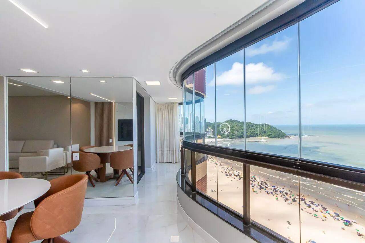 Apartamento com 182m², 3 dormitórios, 2 suítes, 2 vagas, Viña Del Mar em Balneário Camboriú