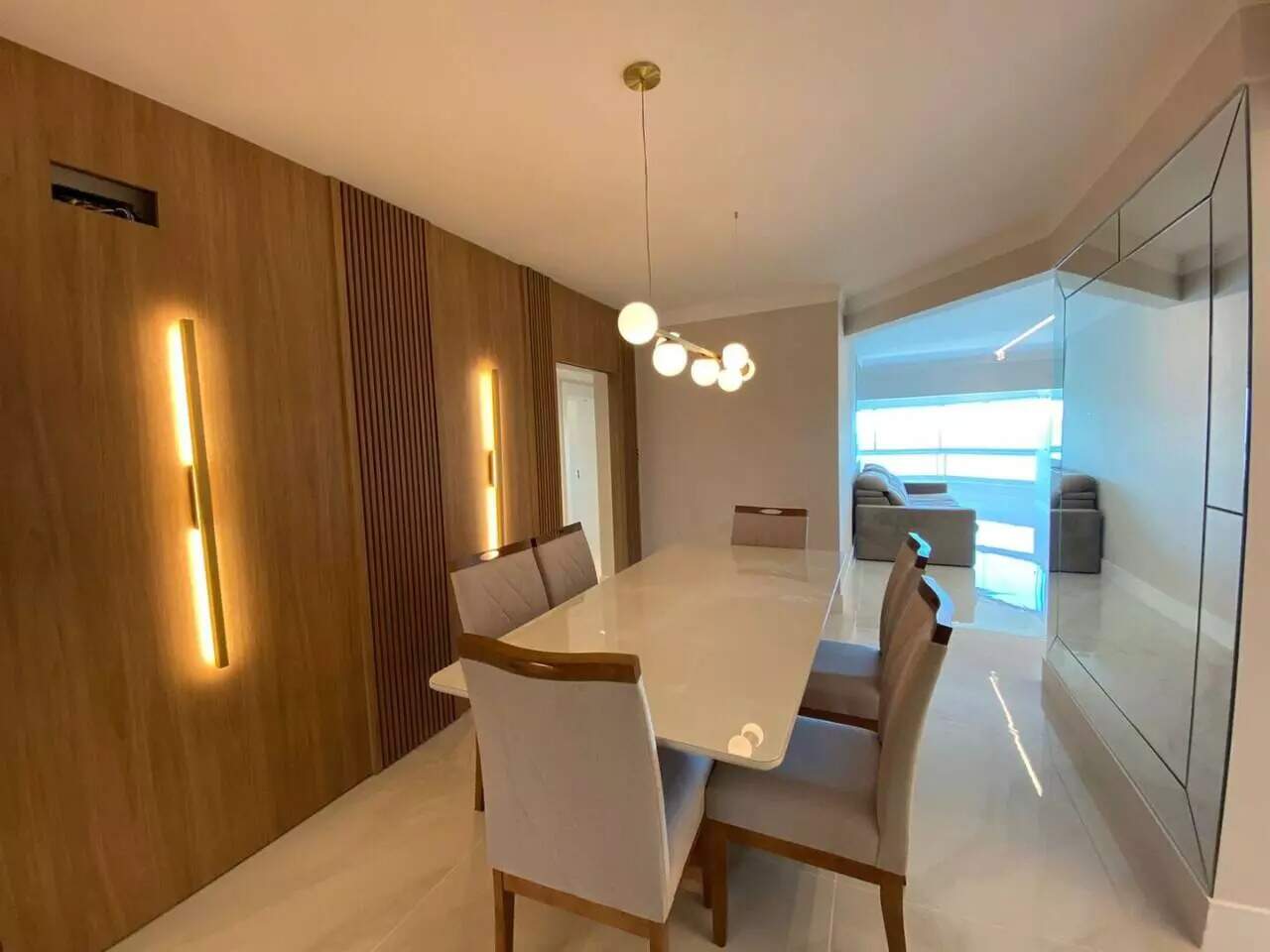 Apartamento com 167m², 3 dormitórios, 3 suítes, 2 vagas, Torre Atlântica em Balneário Camboriú