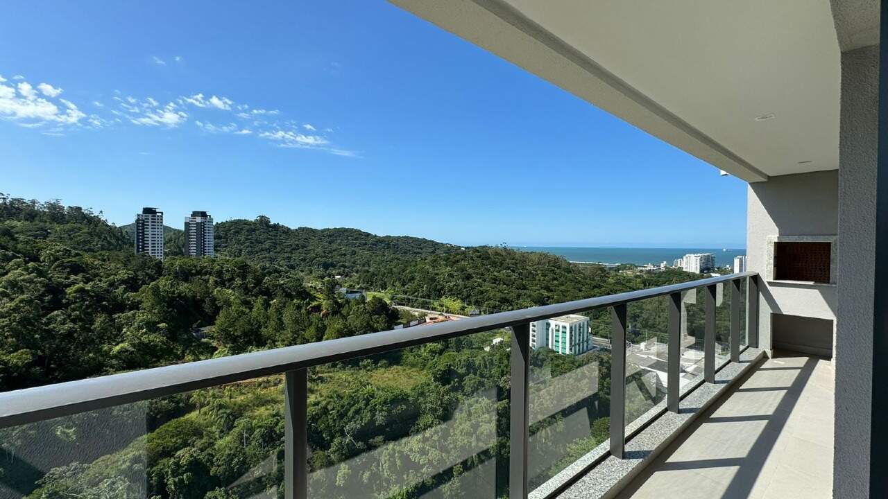 Apartamento com 85m², 2 dormitórios, 2 suítes, 2 vagas no bairro Praia Brava de Itajaí em Itajaí