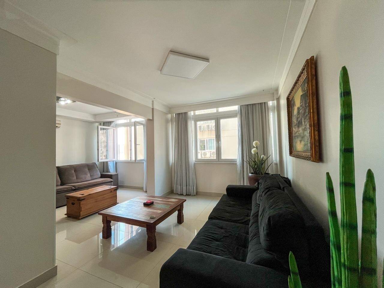 Apartamento com 153m², 3 dormitórios, 2 suítes, 1 vaga no bairro Centro em Balneário Camboriú